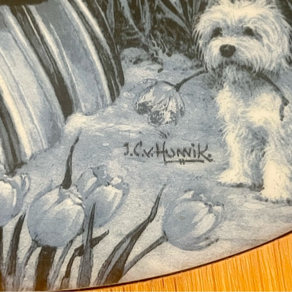 Dutch Tile Wall Hanger Ter Steege by Delft Blue Made in Holland Girl with Tulips - Picture 4 of 7